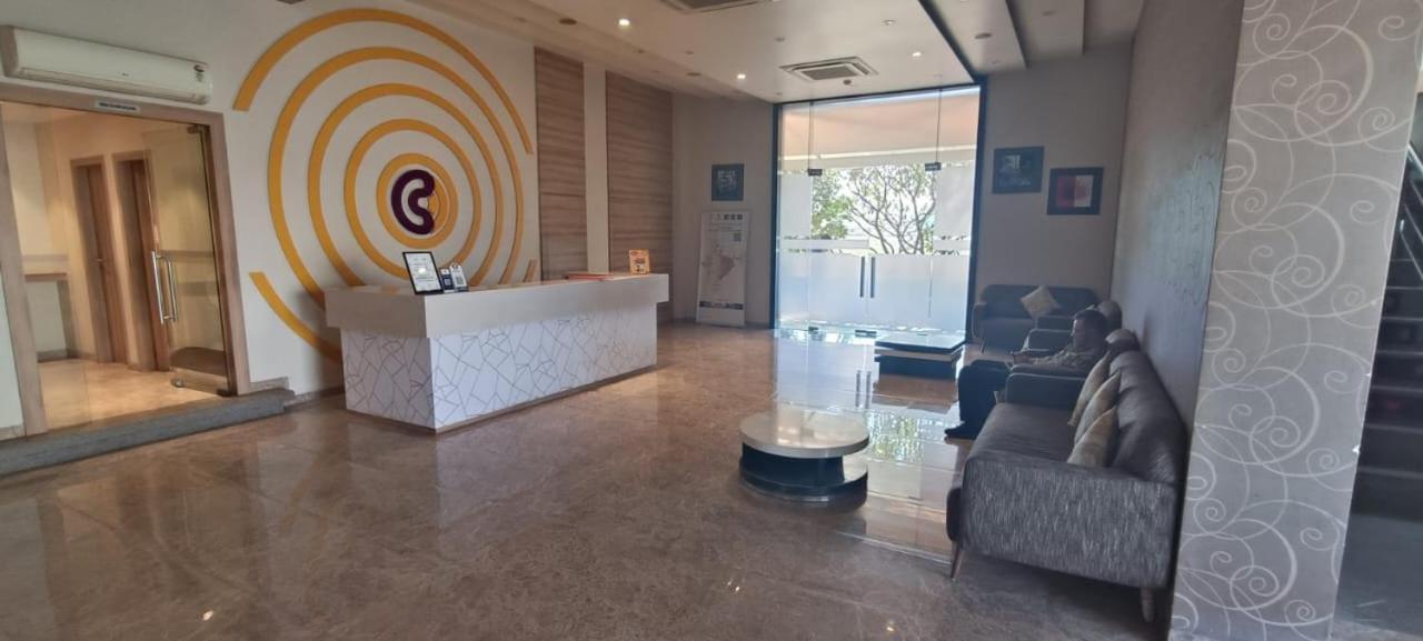 Click Hotel Bhuj Exterior foto