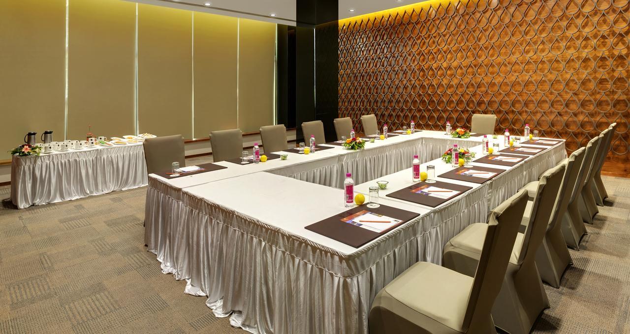 Click Hotel Bhuj Exterior foto
